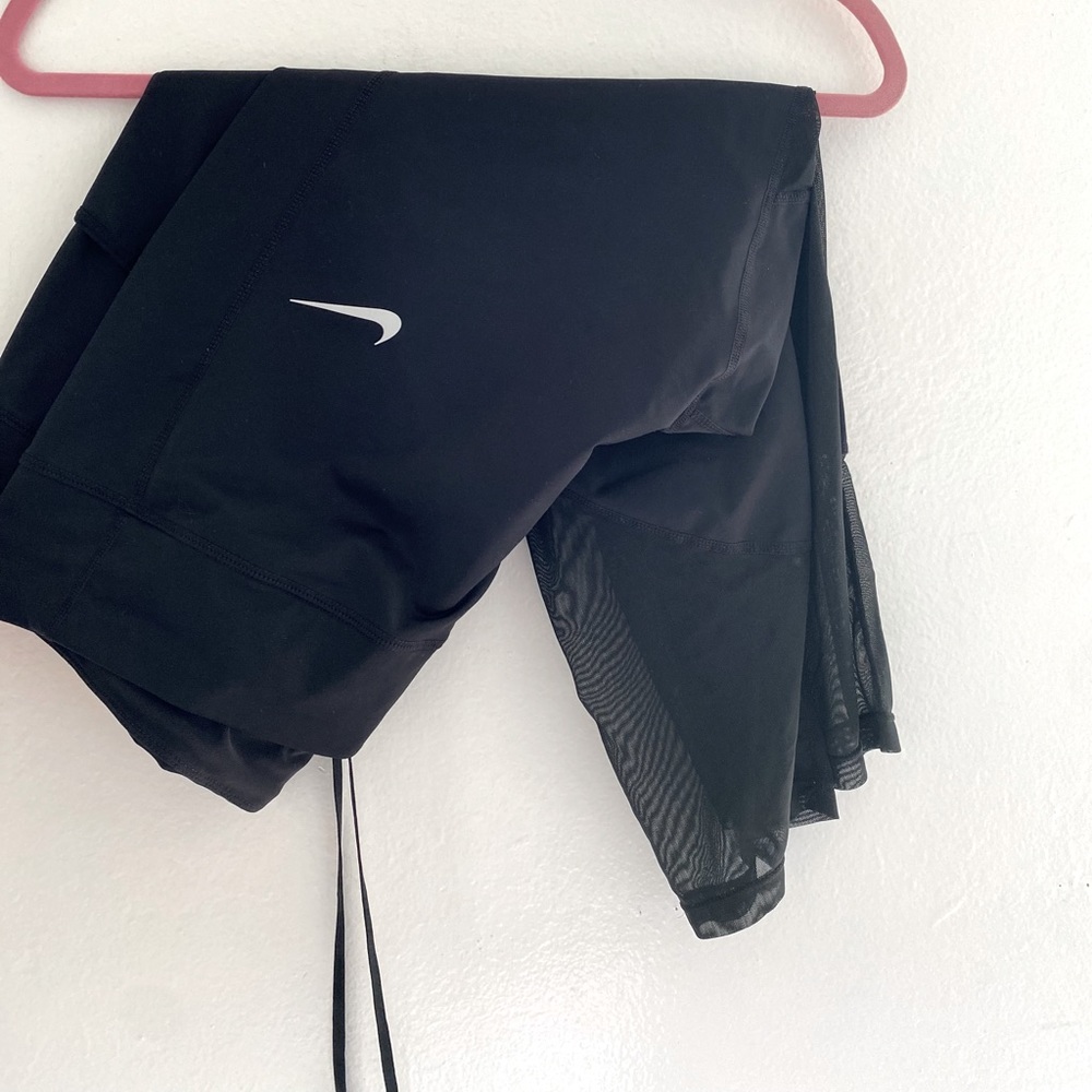 Nike Running Capri Leggings— Dri Fit— 1X- NWOT